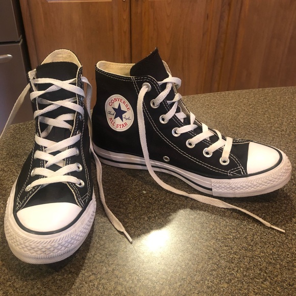 Converse Shoes - Black High Top Converse